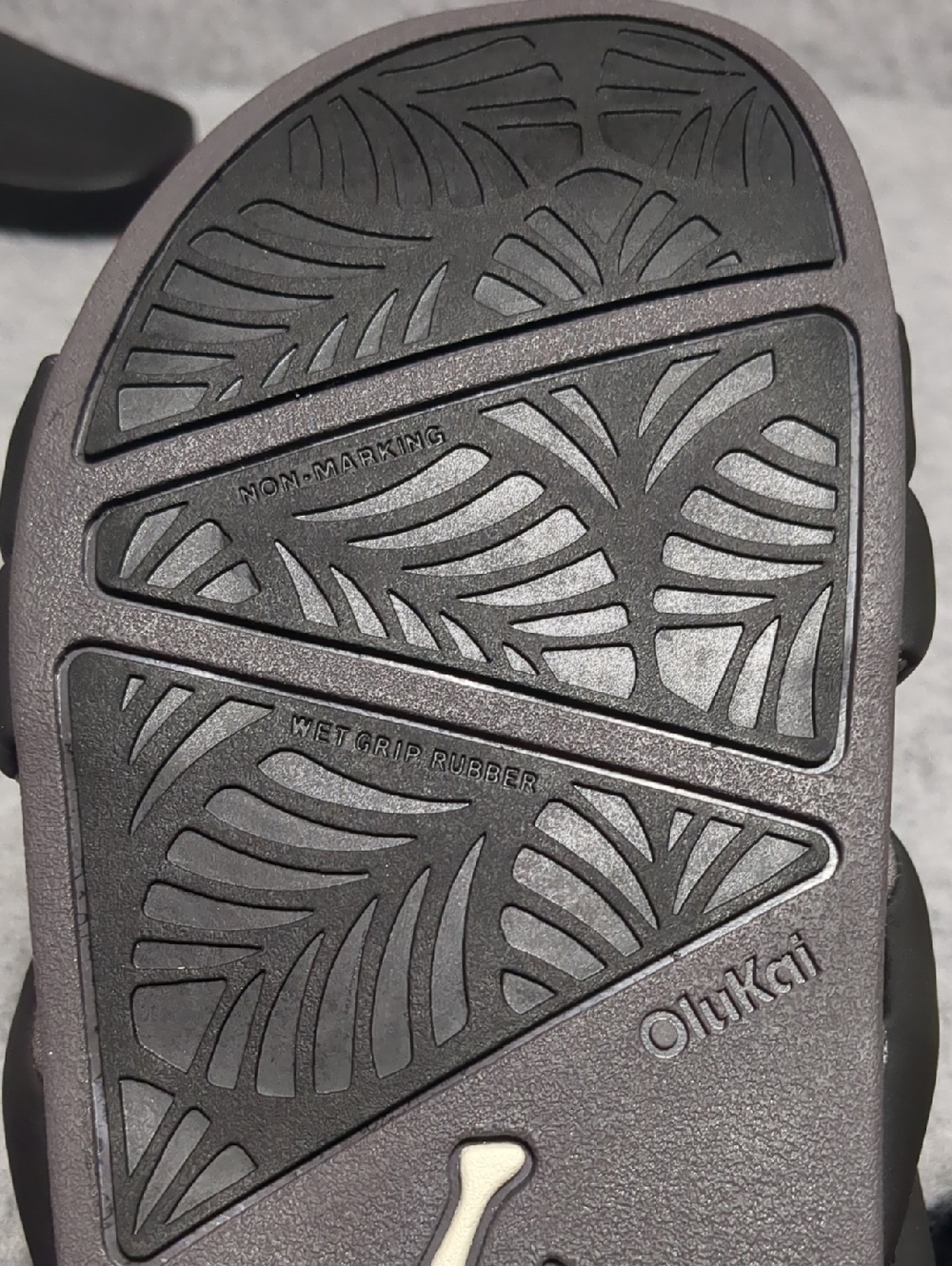 Olukai Hila Water Resistant Black Slide Sandals Size 9 - Picture 11 of 11
